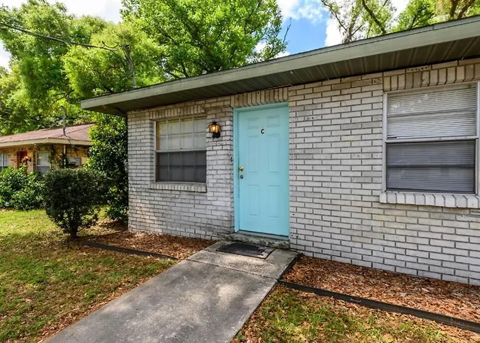 Glendale Getaway Prime Brandon Location