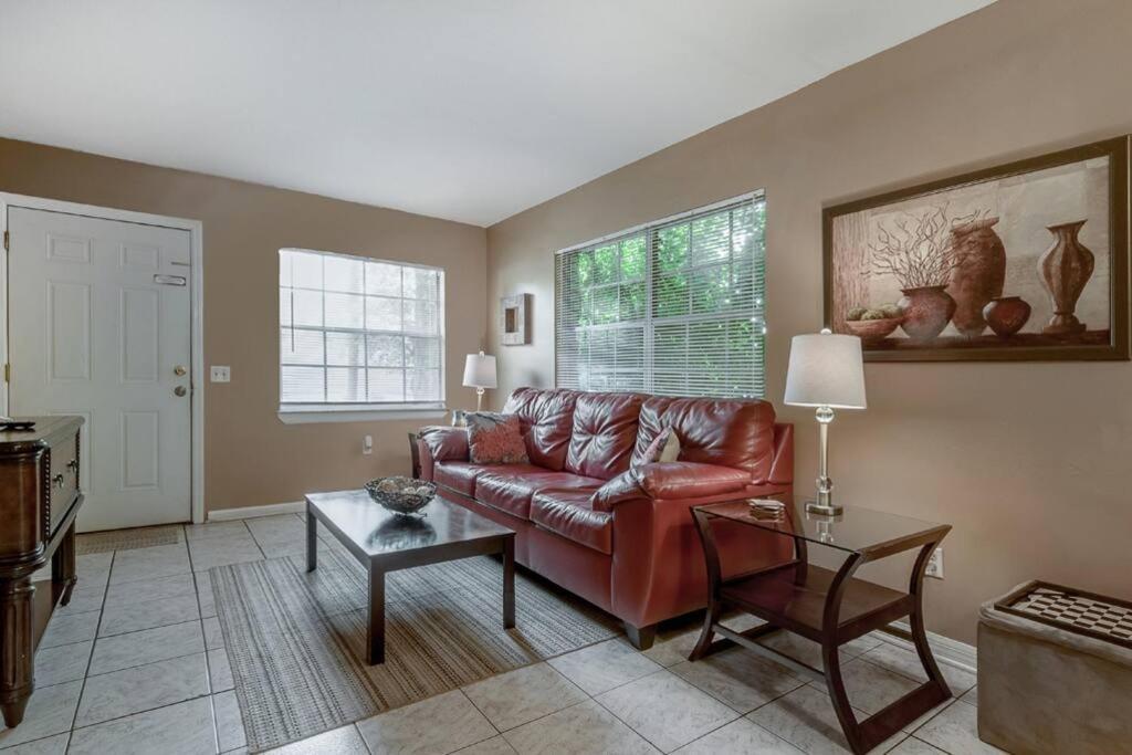 Apartment Glendale Getaway Prime Location Brandon