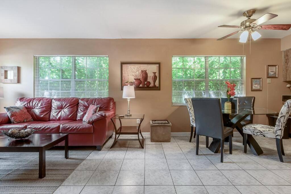 Glendale Getaway Prime Location Apartment Brandon
