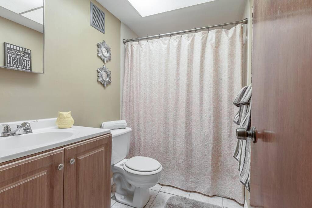 Apartment Glendale Getaway Prime Location Brandon