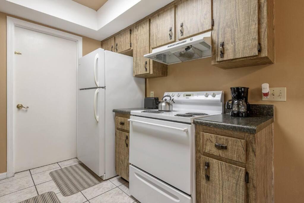 Glendale Getaway Prime Location Apartment Brandon